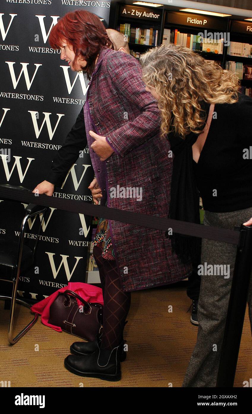 Janet Street-Porter signs copies of her memoirs `Baggage:  My Childhood', at Waterstone's, Piccadilly, London on Thursday 9 December. Stock Photo